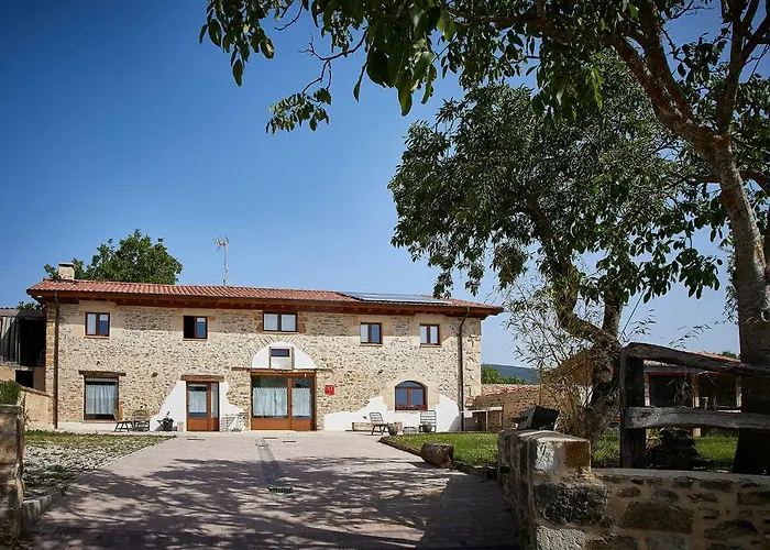 Haizatu Agroturismo *